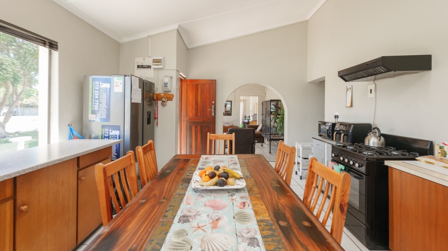 5 Bedroom Property for Sale in Struisbaai Western Cape